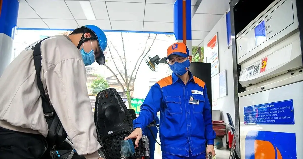 Điện, nước, xăng dầu: Đo sai, thu thừa phải hoàn tiền, làm rõ trách nhiệm