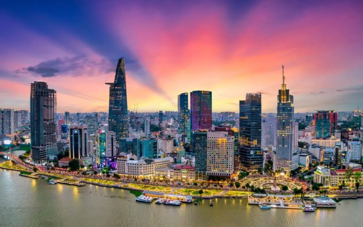 Từ dân số vàng đến lực lượng lao động vàng: Khía cạnh con người trong tầm nhìn AI của Việt Nam