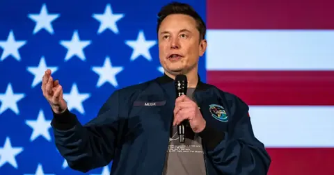 Elon Musk: Đây là cách duy nhất giải quyết 40.000 tỷ USD nợ của Mỹ