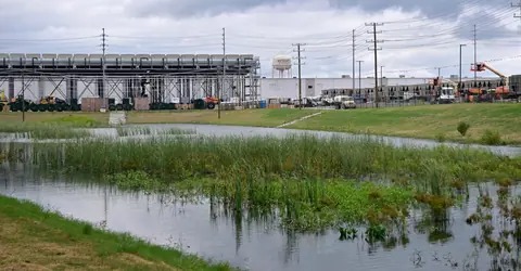 xAI is buying out homeowners who promise not to sue over data center noise