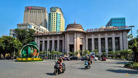 Vietnam sets minimum state ownership for major banks at 65%