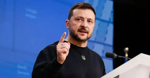 Ông Zelensky muốn đàm phán với ông Trump và ông Putin trước thượng đỉnh Mỹ - Trung - Nga