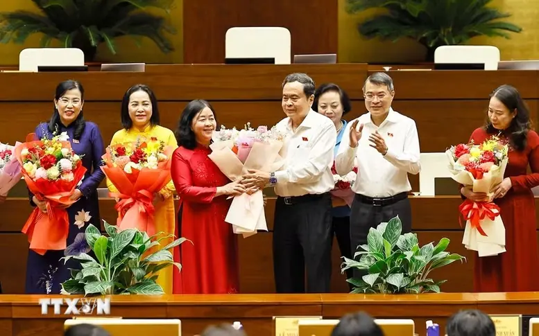 Tổng Bí thư, Chủ tịch nước Tô Lâm gặp mặt nữ đại biểu Quốc hội khóa XVI - Ảnh 3.