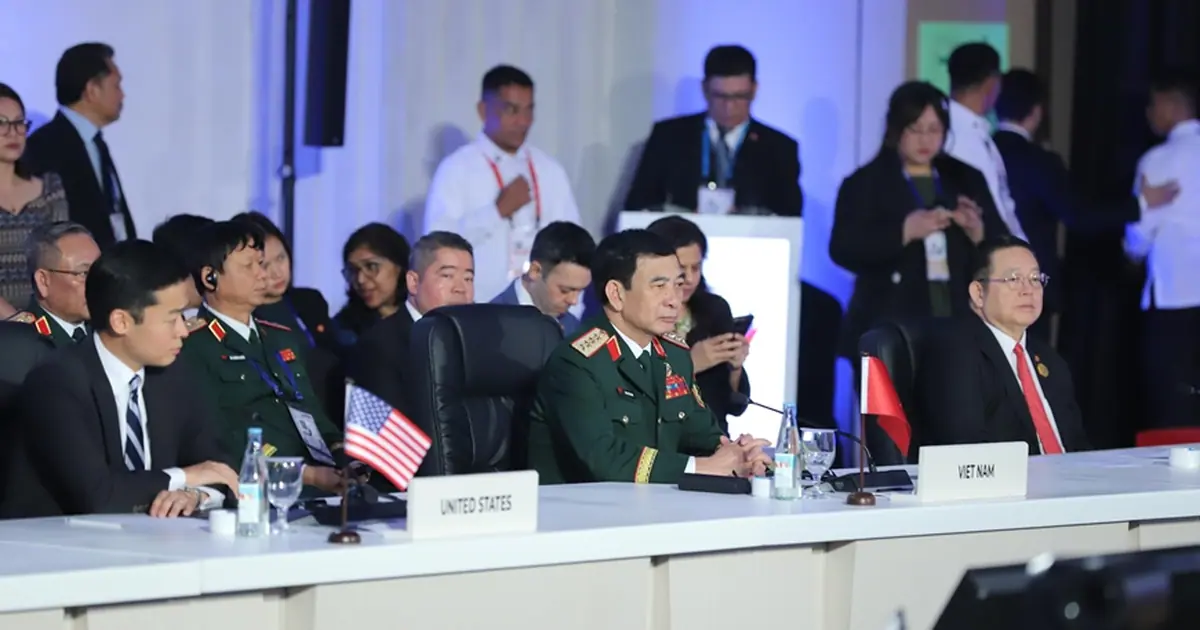 Phan Van Giang calls on partners to support united and resilient ASEAN at 13th ADMM+