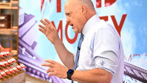 Jim Cramer says Wall Street is punishing the wrong tech stocks