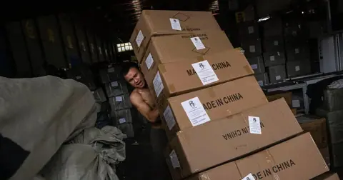 Hãy nhìn quanh căn phòng bạn đang ngồi: Trung Quốc đã âm thầm tiến xa đến mức nào?