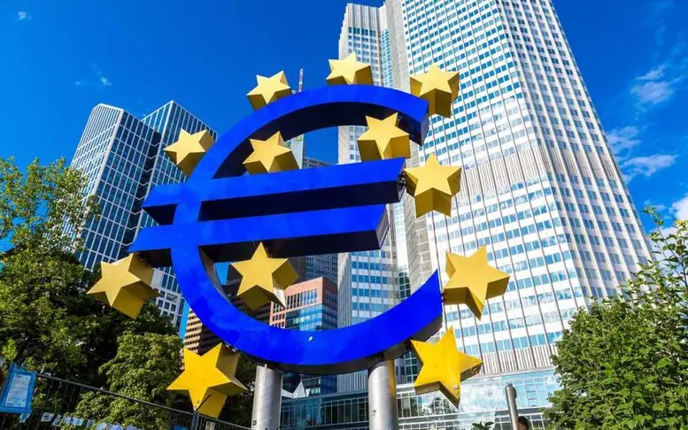 ECB giữ nguyên lãi suất: Khoảng lặng trước những biến động mới? - Ảnh 2.
