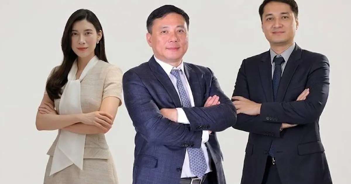 Người cha gây dựng tập đoàn đa ngành từ nhà thầu cơ điện, con trai có 2 bằng thạc sĩ Mỹ, con gái sinh năm 1991 từng được Forbes Vietnam vinh danh, hiện cả 2 là Phó Chủ tịch tập đoàn